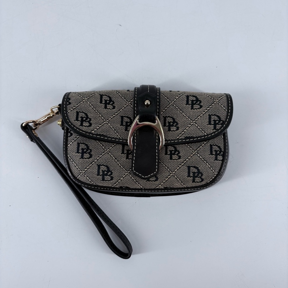 Dooney and Bourke Classic Logo Wristlet Purse